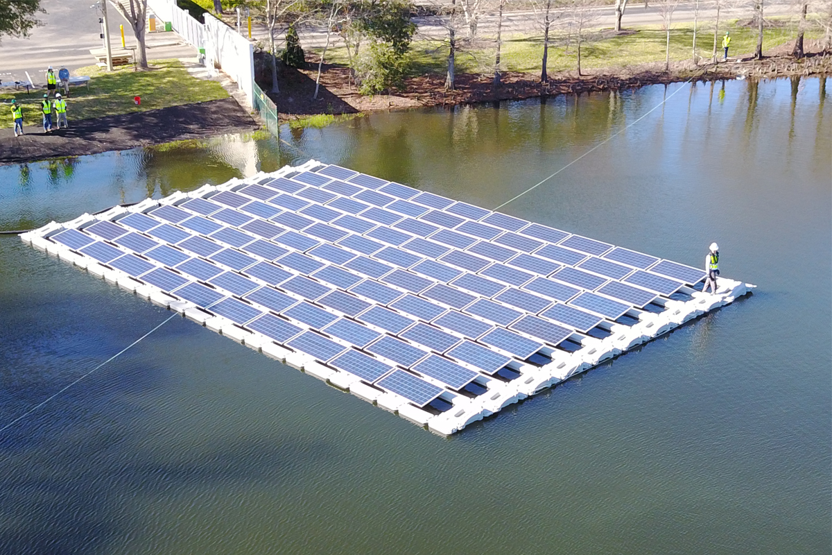 ساخت اولین نیروگاه خورشیدی شناور کشور در مهاباد